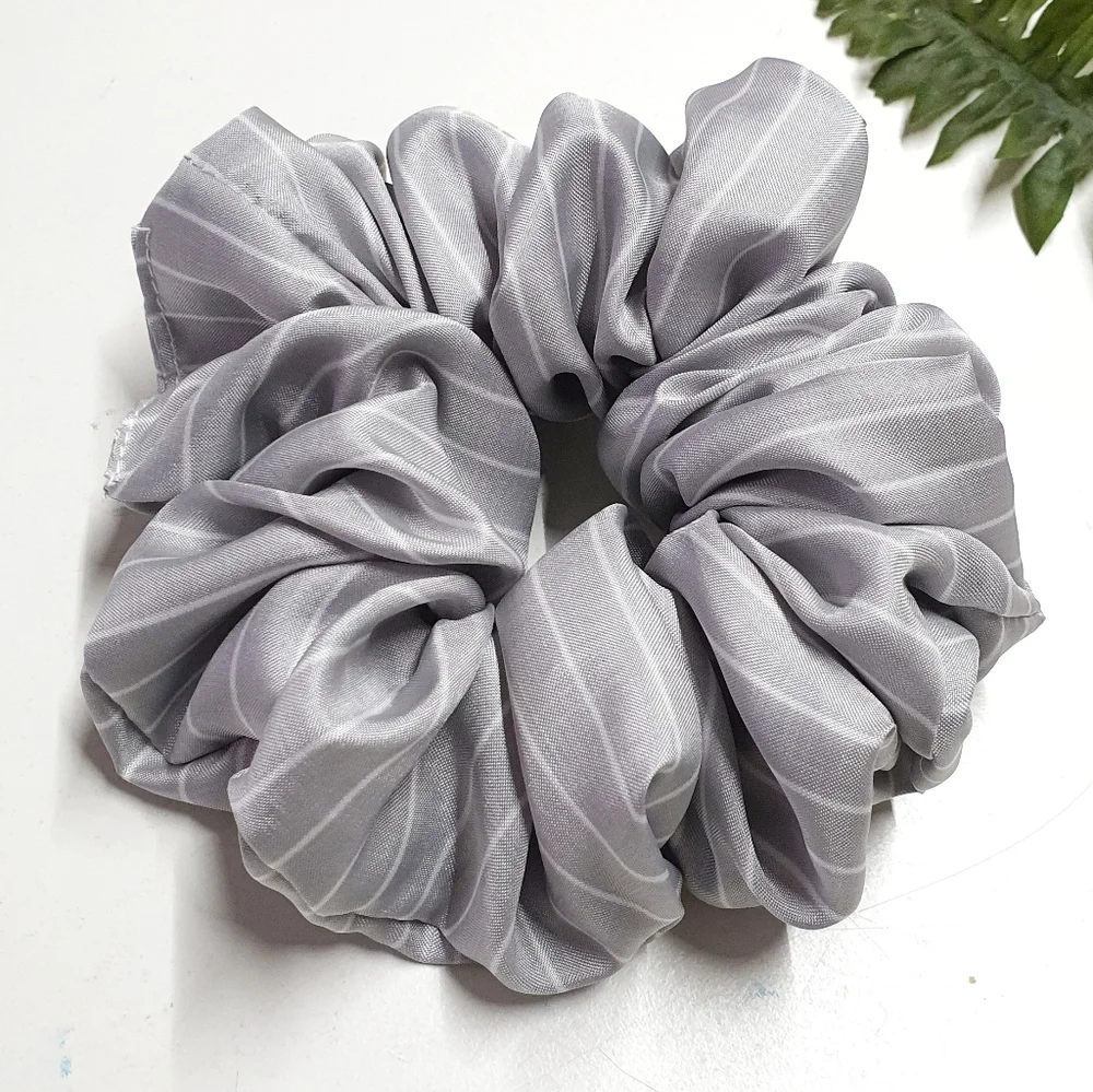 8 for $15 * Large Gray Stripes Soft Polyester Scrunchie - Picture 1 of 4